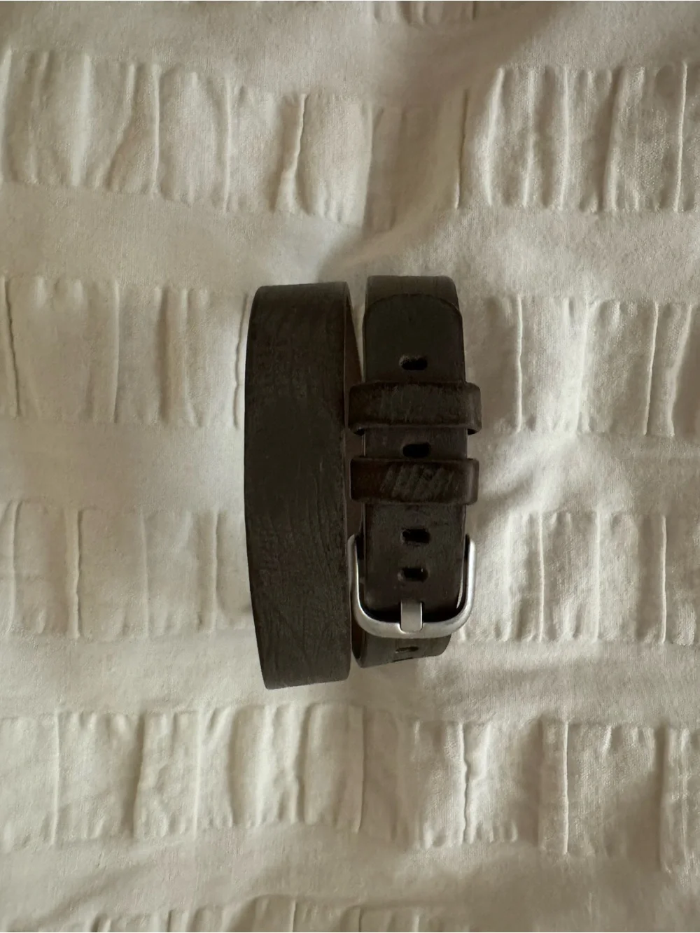 Fitbit Luxe Fitness Tracker with 5 bands and charger